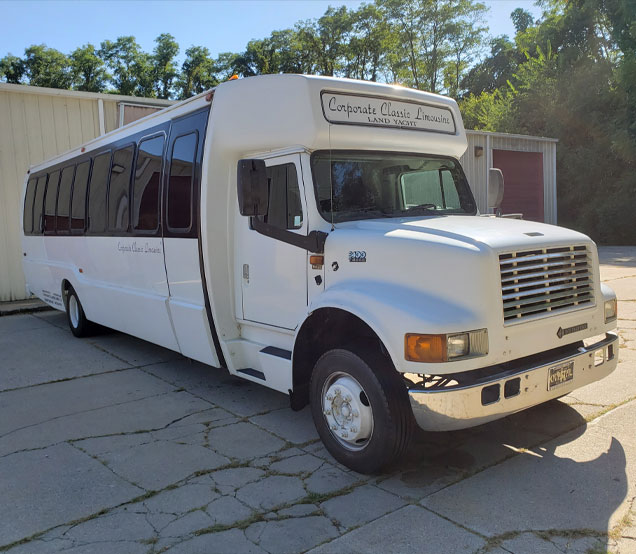 32-34 Pax Party Bus
